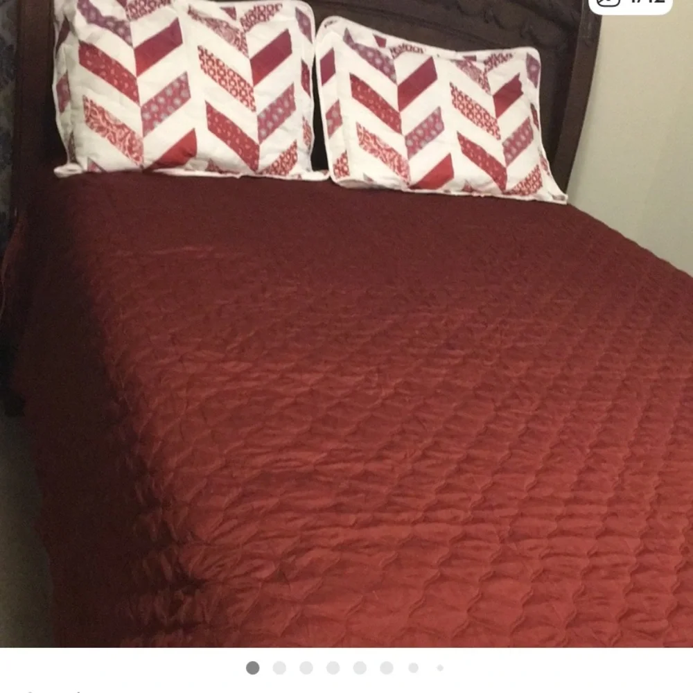 Simply Vera Vera Wang Burgundy Coverlet